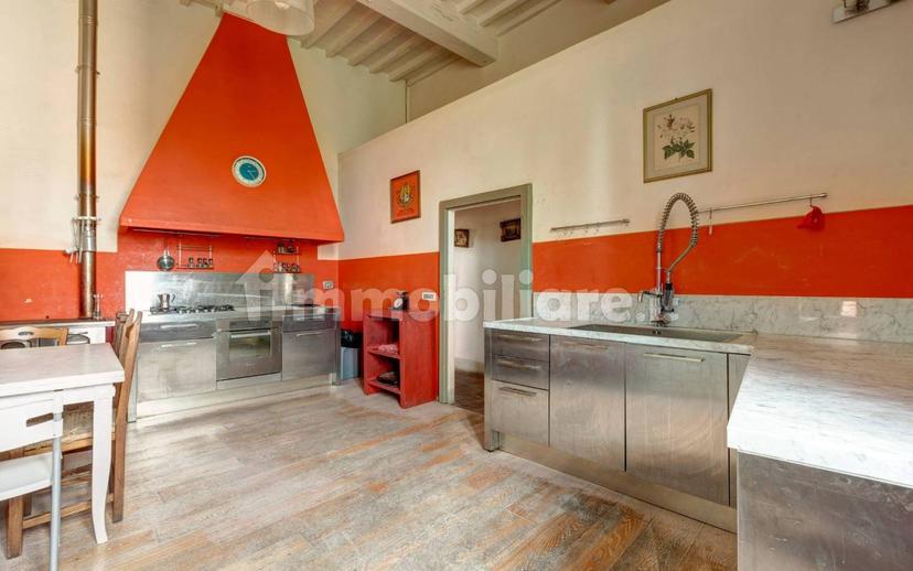 Appartamento piazza della Pieve 6, Centro, Bucine — foto 6 di 63