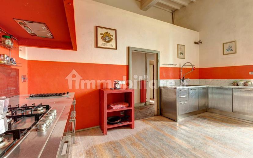 Appartamento piazza della Pieve 6, Centro, Bucine — foto 15 di 63