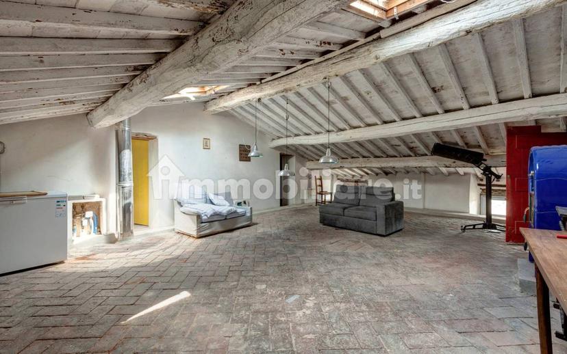 Appartamento piazza della Pieve 6, Centro, Bucine — foto 32 di 63