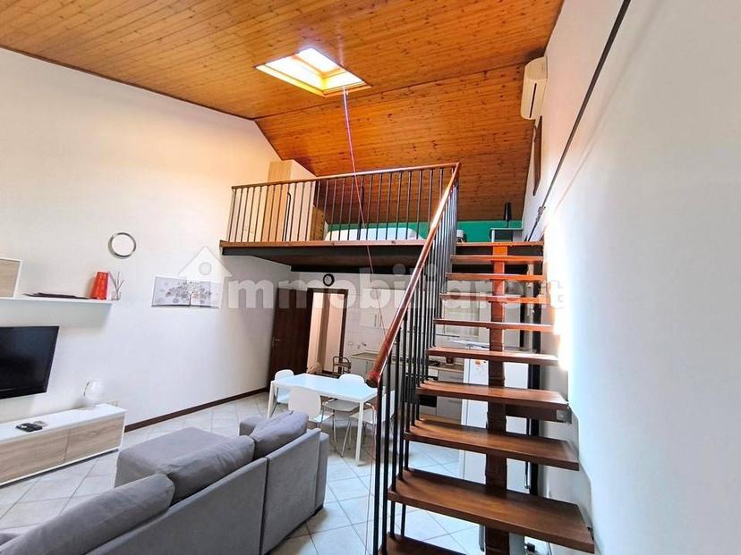 Bilocale ottimo stato, su più livelli, Viale Vittorio Veneto, Forlì — foto 7 di 13