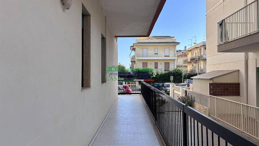 Trilocale via delle Sirene 9, Marina di Ragusa Centro, Ragusa — foto 2 di 23