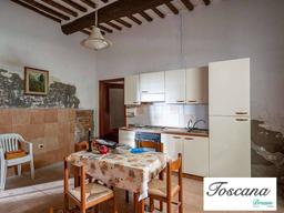 Rustico, da ristrutturare, 628 m², Monterotondo Marittimo