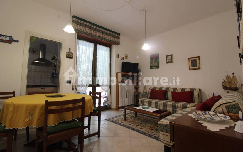 Trilocale via Magnone 24, Centro, Ceriale — foto 2 di 22