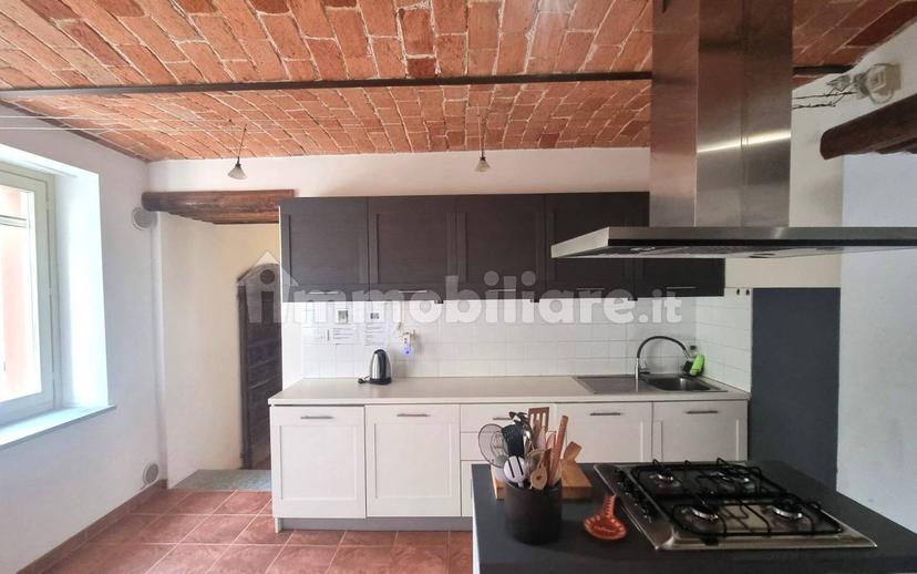 Casale via Sant'Ambrogio 30, Incisa Scapaccino — foto 13 di 29
