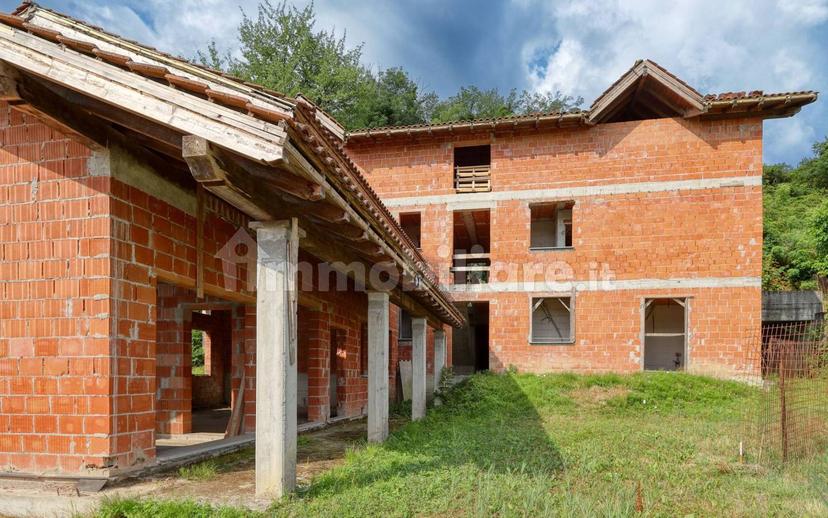 Rustico via Boffalora 10, Varano Borghi — foto 48 di 55
