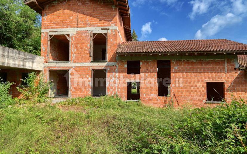 Rustico via Boffalora 10, Varano Borghi — foto 54 di 55
