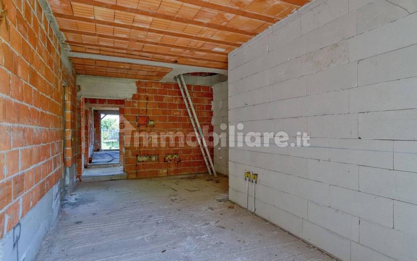 Rustico via Boffalora 10, Varano Borghi — foto 44 di 55