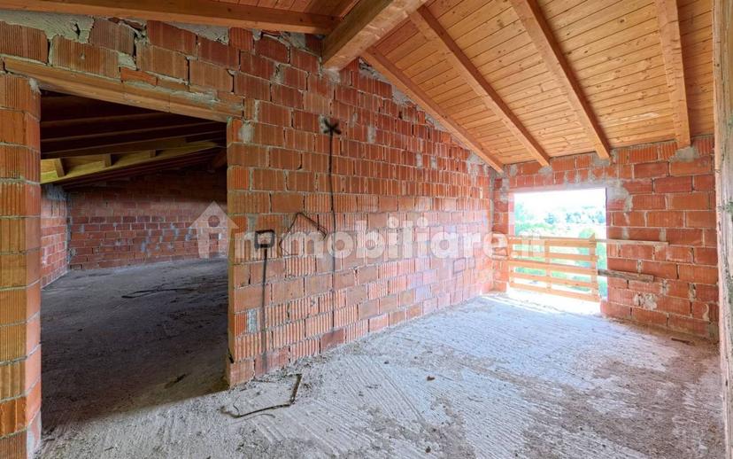 Rustico via Boffalora 10, Varano Borghi — foto 37 di 55