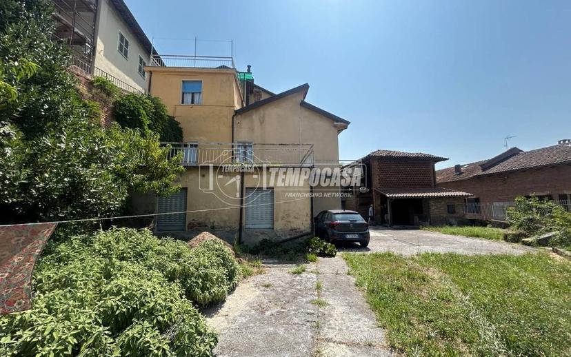 Terratetto unifamiliare 235 m², da ristrutturare, Centro, Cunico — foto 4 di 24