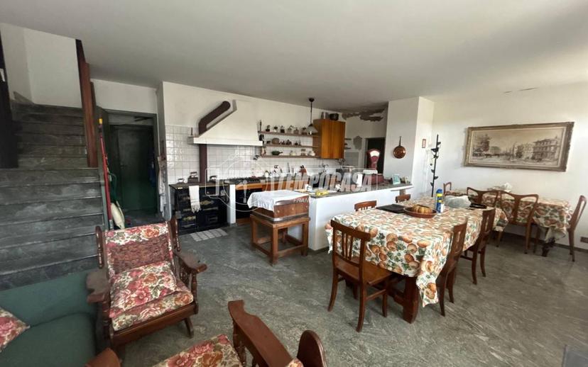 Terratetto unifamiliare 235 m², da ristrutturare, Centro, Cunico — foto 19 di 24