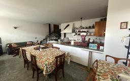 Terratetto unifamiliare 235 m², da ristrutturare, Centro, Cunico