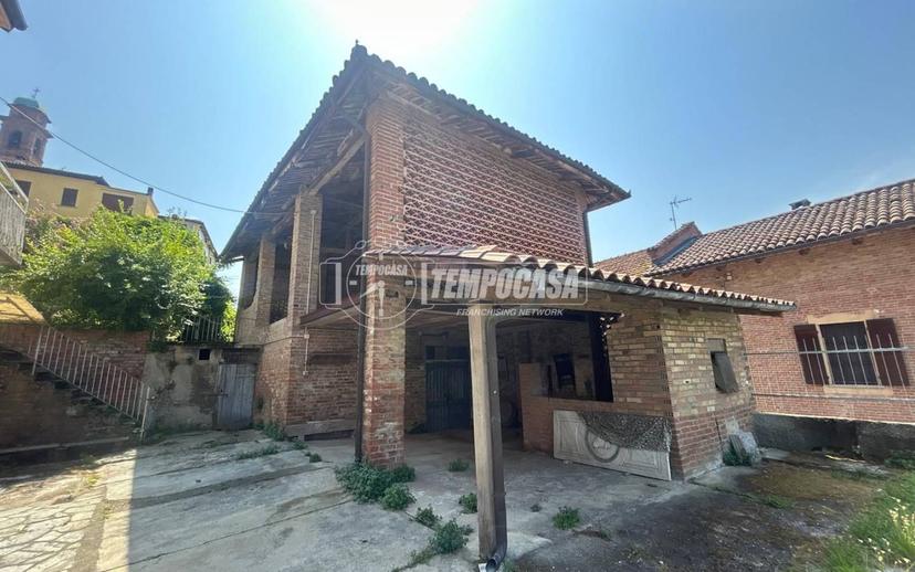 Terratetto unifamiliare 235 m², da ristrutturare, Centro, Cunico — foto 6 di 24