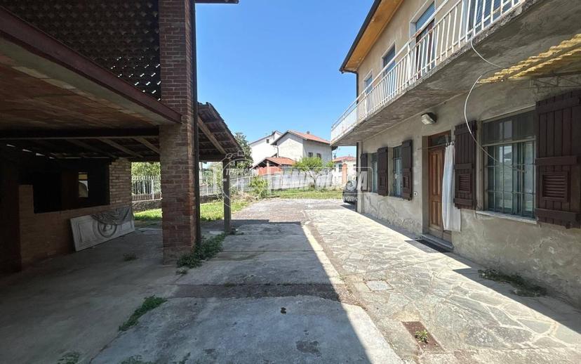 Terratetto unifamiliare 235 m², da ristrutturare, Centro, Cunico — foto 14 di 24