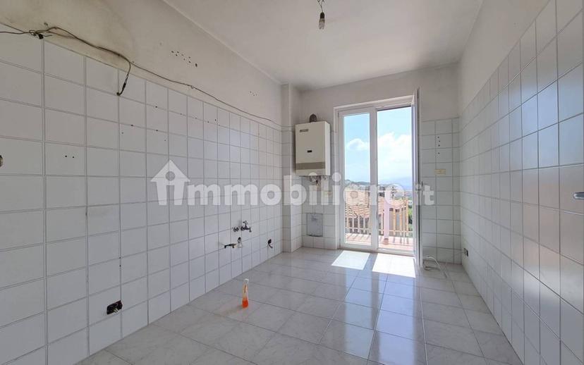 Trilocale via F. di Benedetto 26, Centro, Montemiletto — foto 13 di 20