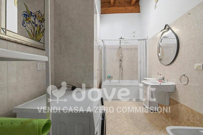 Bilocale piazza della Rinascente 22, Centro, Pandino — foto 50 di 56