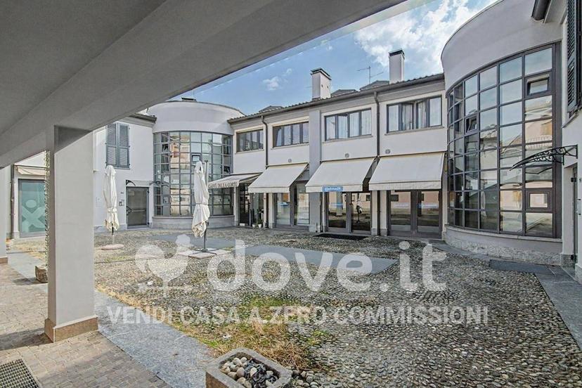 Bilocale piazza della Rinascente 22, Centro, Pandino — foto 4 di 56
