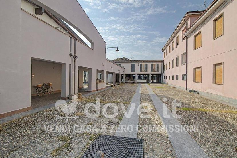 Bilocale piazza della Rinascente 22, Centro, Pandino — foto 6 di 56