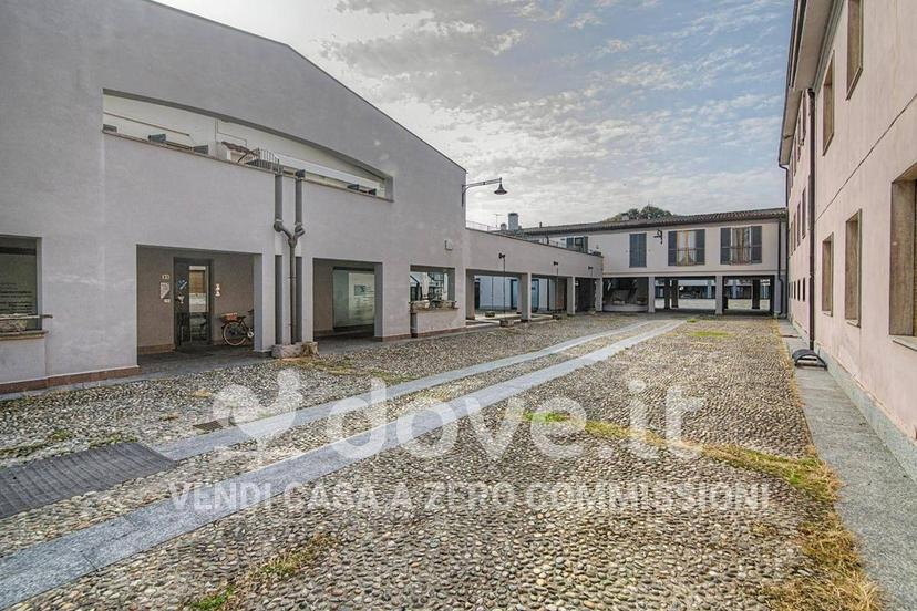 Bilocale piazza della Rinascente 22, Centro, Pandino — foto 55 di 56