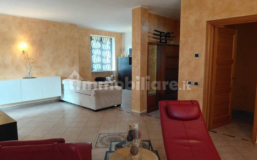 Villa bifamiliare, ottimo stato, 210 m², Centro, Fino Mornasco — foto 3 di 38