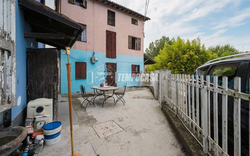 Trilocale via Botte 10, Correggio — foto 7 di 16