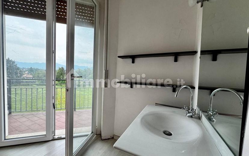 Bilocale via Solferino 557, Cadrezzate con Osmate — foto 10 di 18