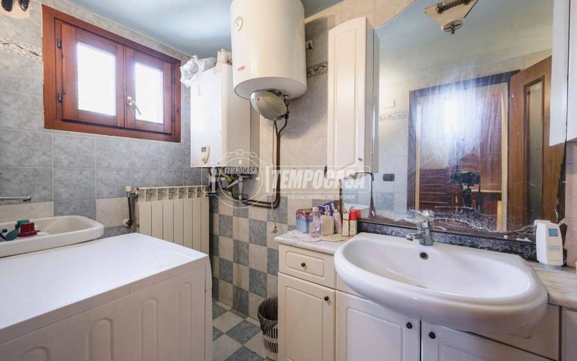 Appartamento via Botte 12, Correggio — foto 12 di 23