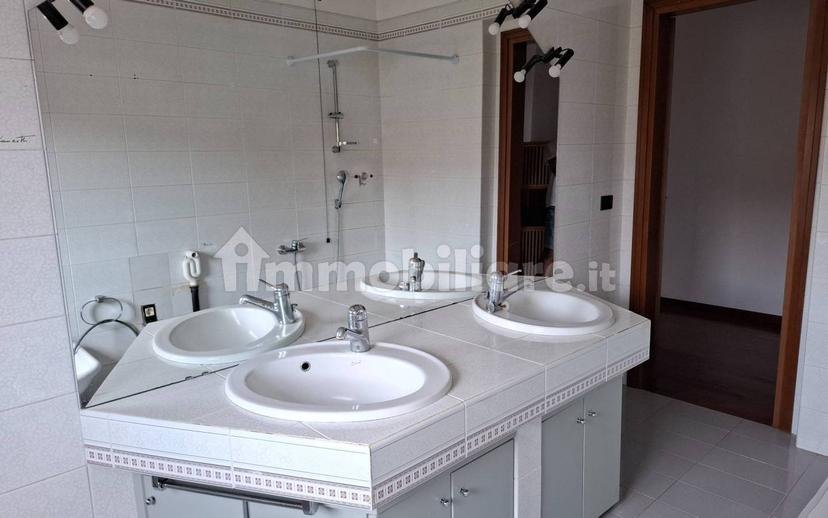 Quadrilocale buono stato, primo piano, Gargallo — foto 16 di 19