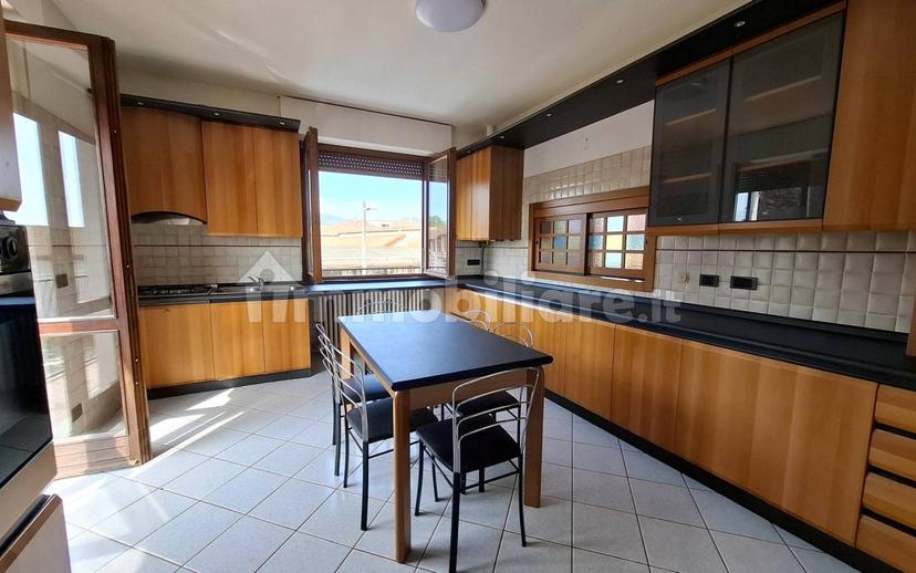 Quadrilocale buono stato, primo piano, Gargallo — foto 13 di 19