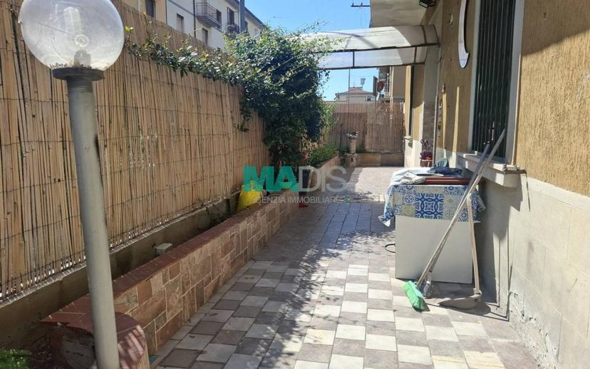 Trilocale via garigliano, Chiesanuova, Prato — foto 4 di 26