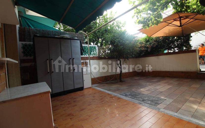 Bilocale via San Bernardo 12, Centro, Ceriale — foto 2 di 15