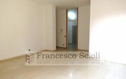 Trilocale via Carcano, 13, Saronno
