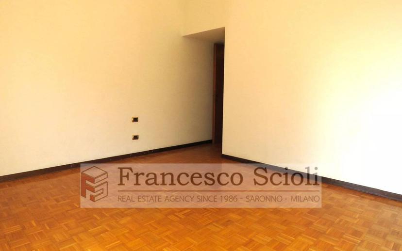 Trilocale via Carcano, 13, Saronno — foto 6 di 10