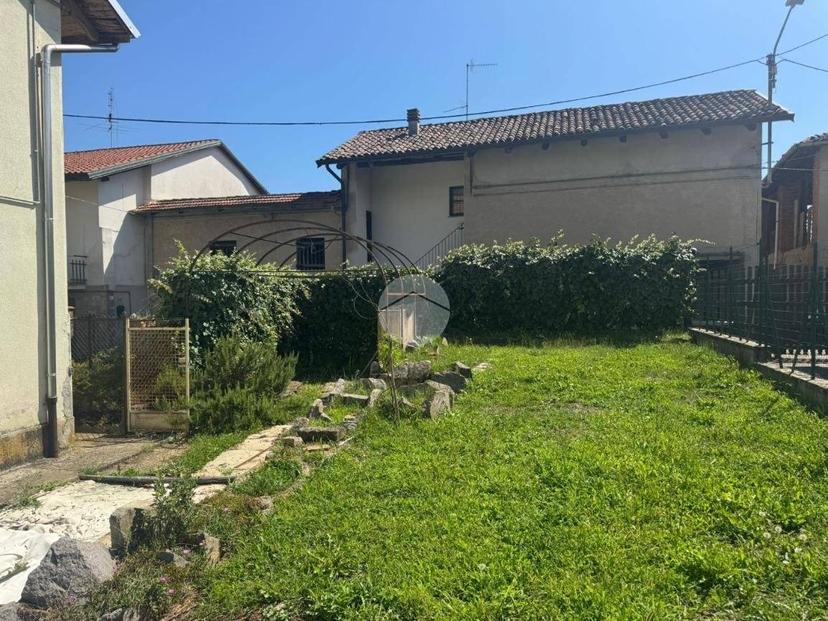 Terratetto plurifamiliare frazione Serralunga 5, Piatto — foto 2 di 22