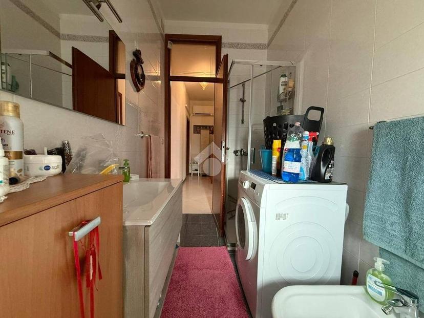 Trilocale via Gaspare Locatelli 20, Commenda, San Bortolo, Rovigo — foto 18 di 24