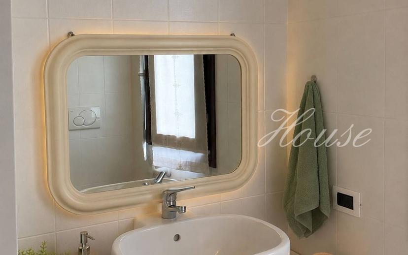 Villa bifamiliare, buono stato, 182 m², Quattro Castella — foto 15 di 21