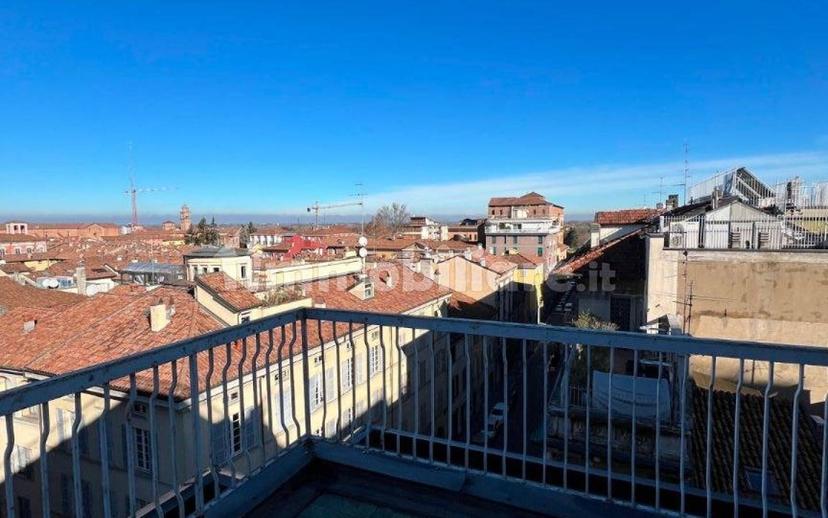 Appartamento da ristrutturare, sesto piano, Centro Storico, Piacenza — foto 9 di 13