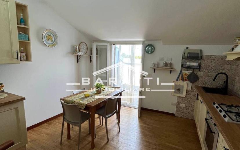 Appartamento nuovo, secondo piano, Centro, Moglia