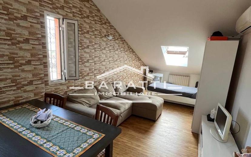 Appartamento nuovo, secondo piano, Centro, Moglia — foto 16 di 20