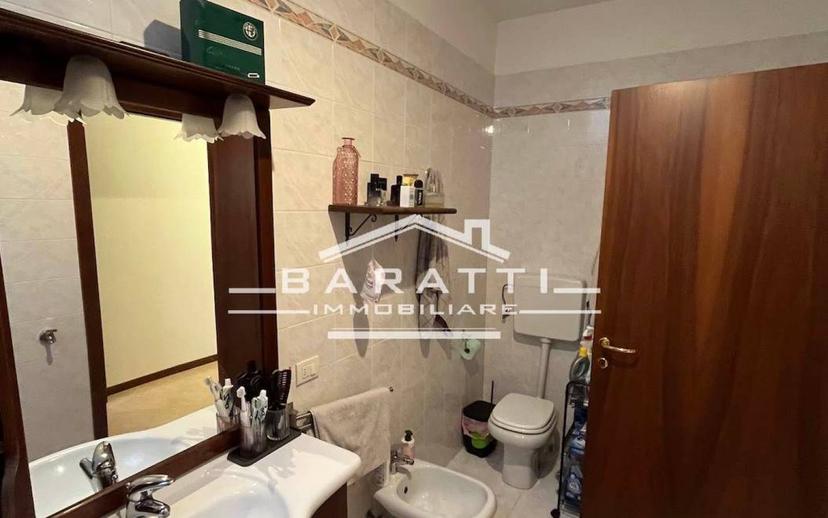 Appartamento nuovo, secondo piano, Centro, Moglia — foto 14 di 20