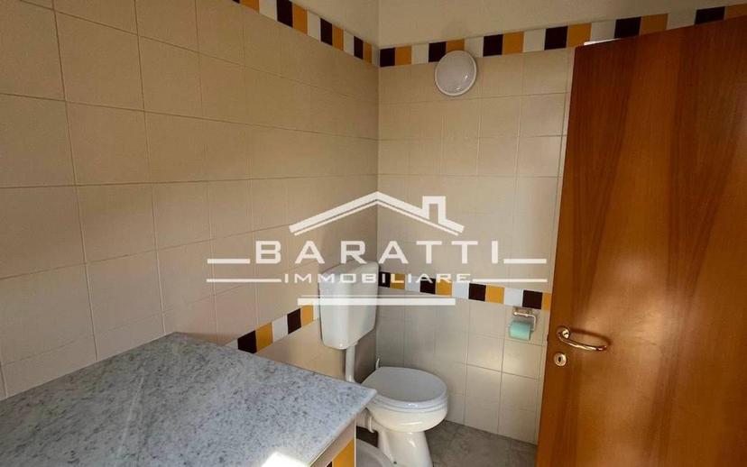 Appartamento nuovo, secondo piano, Centro, Moglia — foto 19 di 20