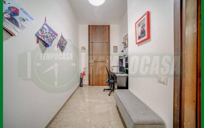 Trilocale piazzale europa, Centro, Gallarate — foto 9 di 25