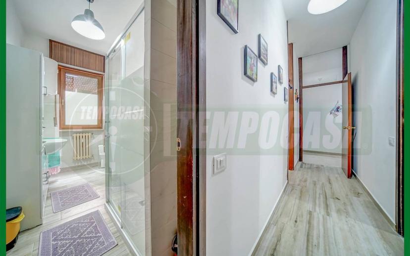 Trilocale piazzale europa, Centro, Gallarate — foto 8 di 25