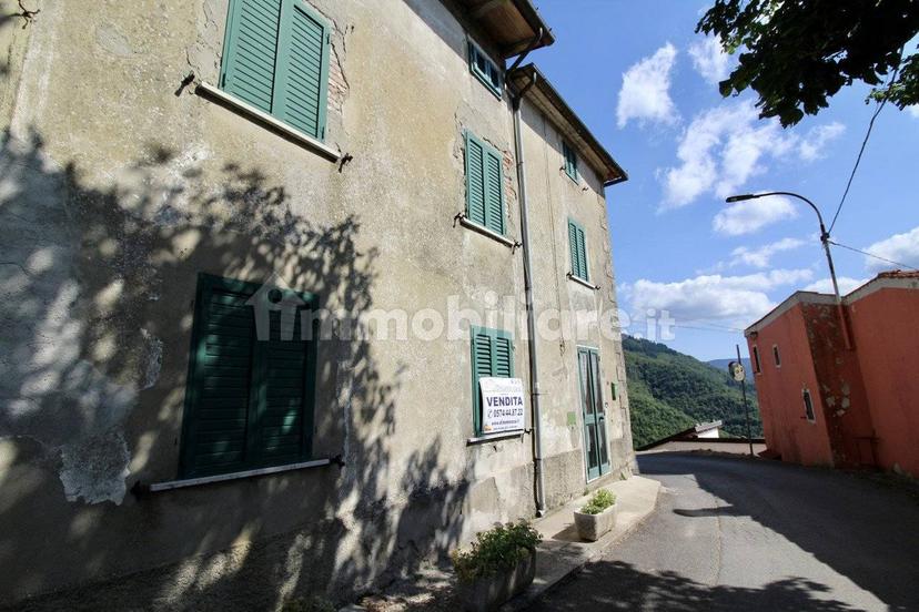 Villa a schiera via della Collina, Cavarzano, Vernio — foto 20 di 23