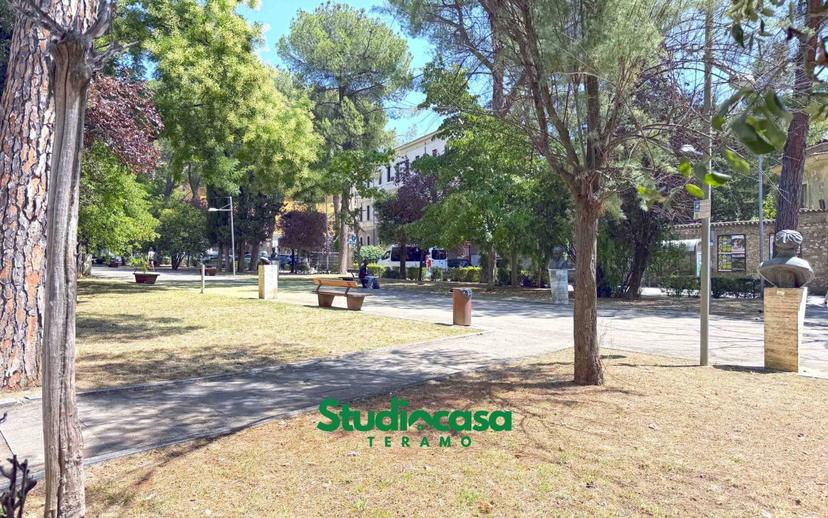 Quadrilocale viale Giuseppe Mazzini, Centro, Teramo
