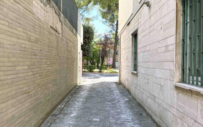 Quadrilocale viale Giuseppe Mazzini, Centro, Teramo — foto 6 di 8