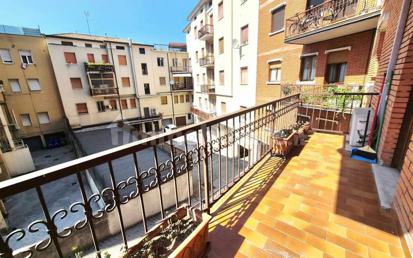 Bilocale piazzale Spedali Civili 23, Ospedale Civile, Brescia — foto 3 di 15