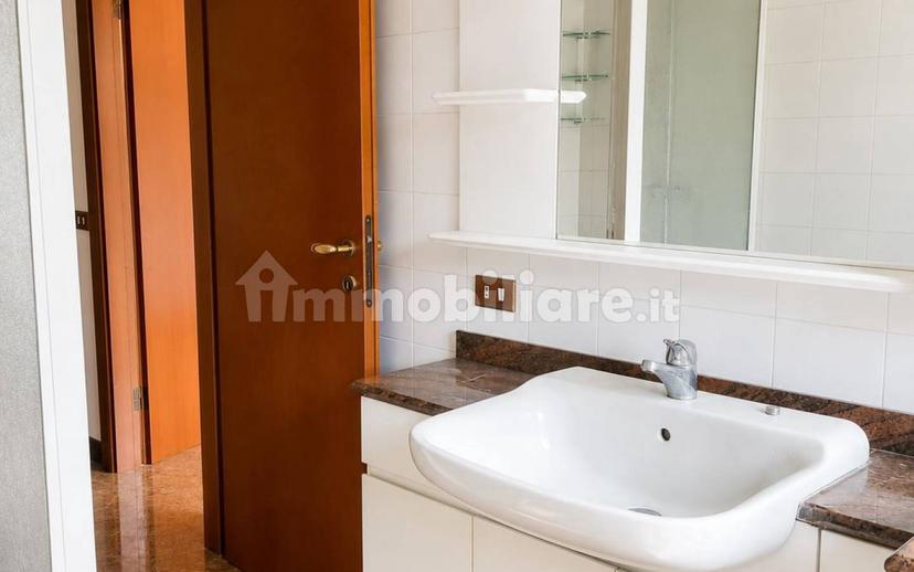 Trilocale via Salvo D'Acquisto 6, Centro, Agrate Brianza — foto 32 di 34