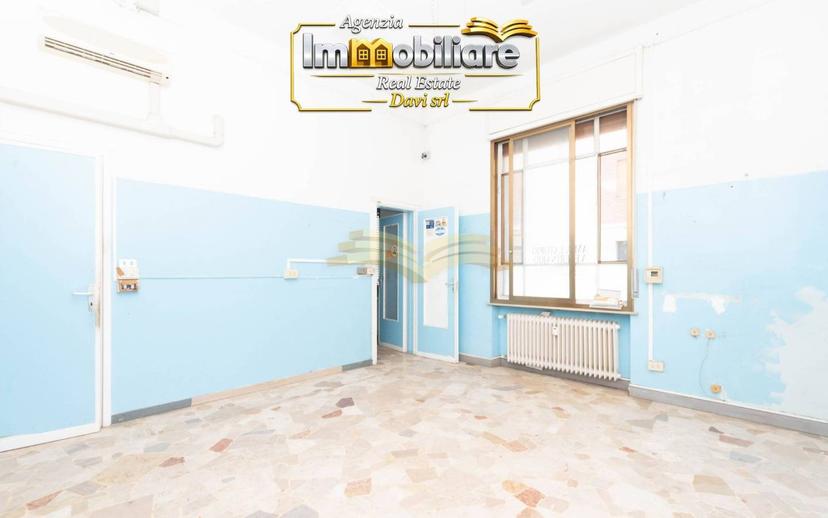 Appartamento via Carlo Camurati, Centro, Valenza — foto 12 di 21
