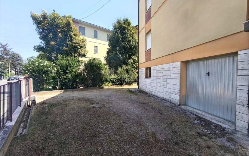 Quadrilocale buono stato, piano rialzato, Spazzoli - Medaglie D'Oro, Forlì — foto 14 di 16