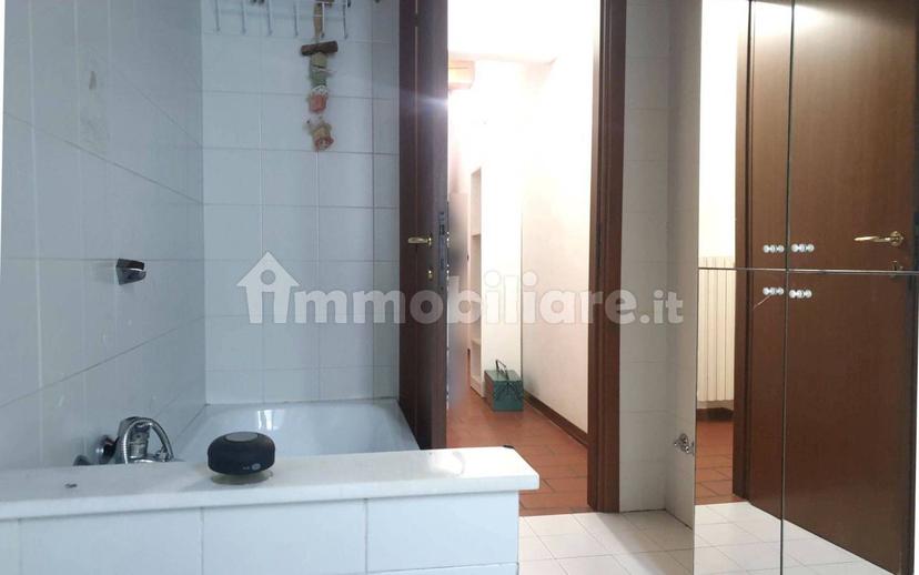 Trilocale vicolo Scacchini, Centro Storico, Parma — foto 18 di 20